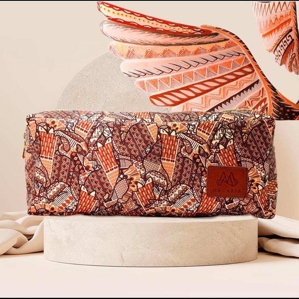 Make up Bag Collection ❤️🔥❣️ - Picture 3 of 3
